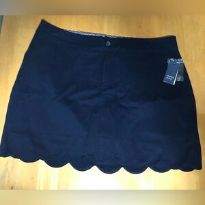 Crown & Ivy Dark Blue Scalloped Skort